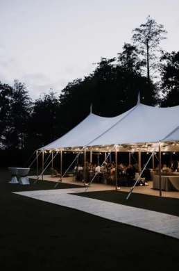 Trouwen in een tent