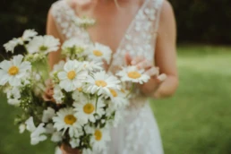 bruidsboeket veldbloemen