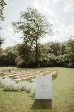 Buiten ceremonie